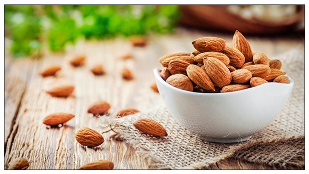 10 Evidence Based Health Benefits of Almonds