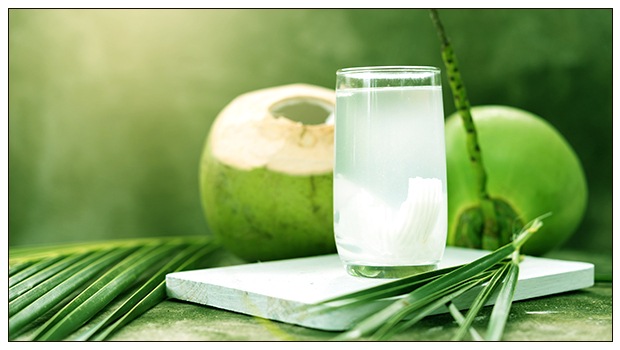 8 Science-Based Health Benefits of Coconut Water