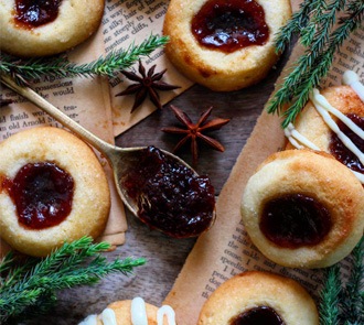 Organic-Strawberry-Jam-Thumbprint-Cookie