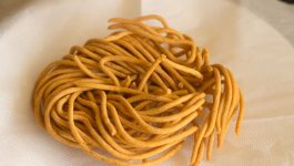 Simple Recipe To Make Crunchy Besan Sev Without a Machine At Home