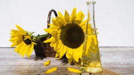 6 Incredible Sunflower Oil For Skin Benefits That Will Surprise You