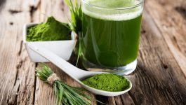 5 Science-Backed Wheatgrass Benefits for Skin & More