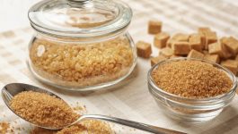 White Sugar or Brown Sugar? Which Should You Choose?