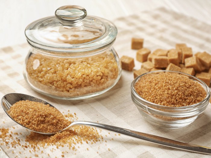 White Sugar or Brown Sugar? Which Should You Choose?