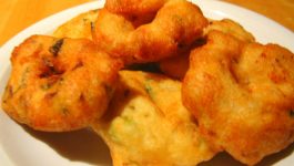 Health Benifits of Eating Urad Dal Vada