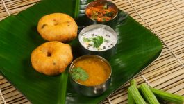 Crispy Urad Dal Vada Recipe for Kids and Adults Alike