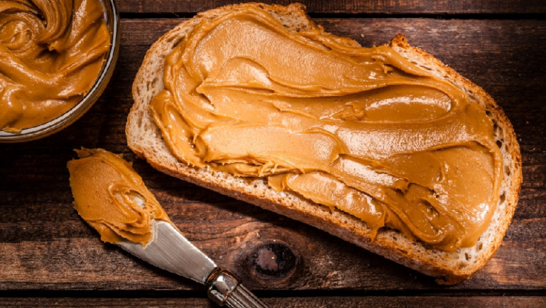 Super easy receipies to make peanut butter at home with raw peanuts