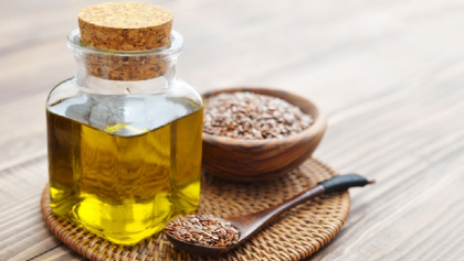 7 Impressive Advantages of Using Flaxseed Oil for Hair