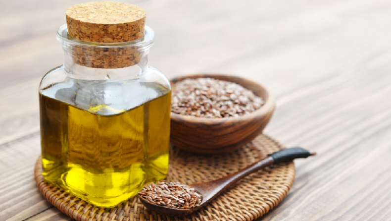 7 Impressive Advantages of Using Flaxseed Oil for Hair