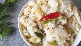 This Delicious Idli Rava Upma Is Perfect For Your Hunger Cravings