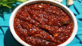 Three Red Chilli Sauce Recipe To Suit Every Occasion