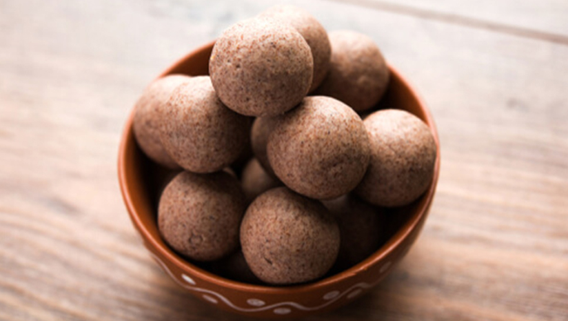 Ragi-Laddu-Recipe-for-a-Perfectly-Healthy-Snack