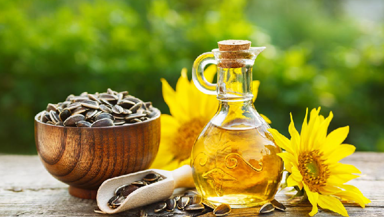 How to Use Sunflower Oil For Hair & Its Benefits