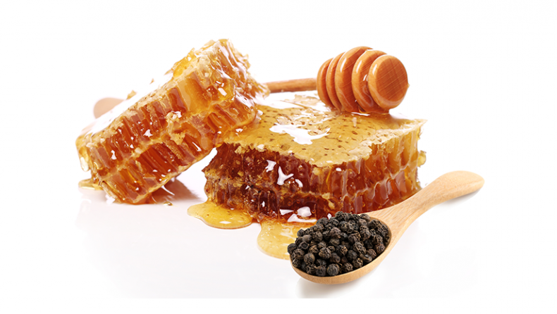 5 Benefits of Honey and Black Pepper That Can Do Wonders For Your Health