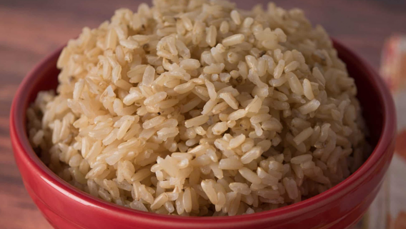 Pros and Cons of Having Brown Rice During Pregnancy