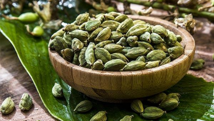 3 Ways In Which Cardamom Can Transform Your Skin For The Better