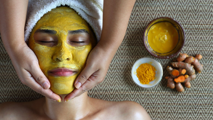 How to use Aloe Vera and Turmeric for Glowing Skin